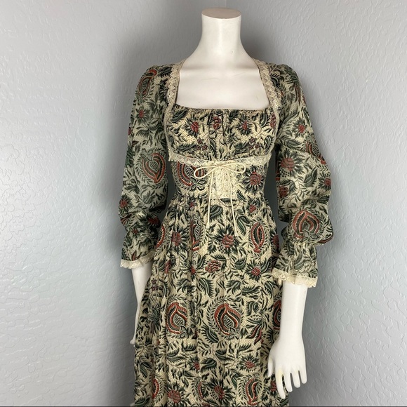 Vintage Cottagecore Prairie Long Sleeve Maxi Dress - Picture 3 of 5